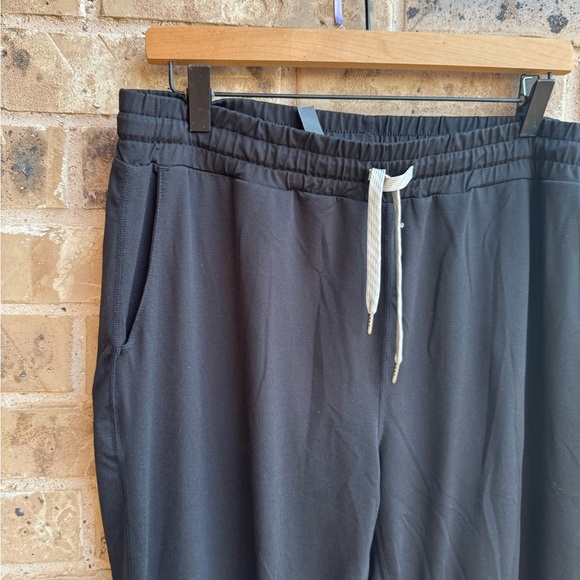 VUORI Set
Halo Performance Hoodie 2.0 & Performance Jogger Black Sz XL - Picture 9 of 12